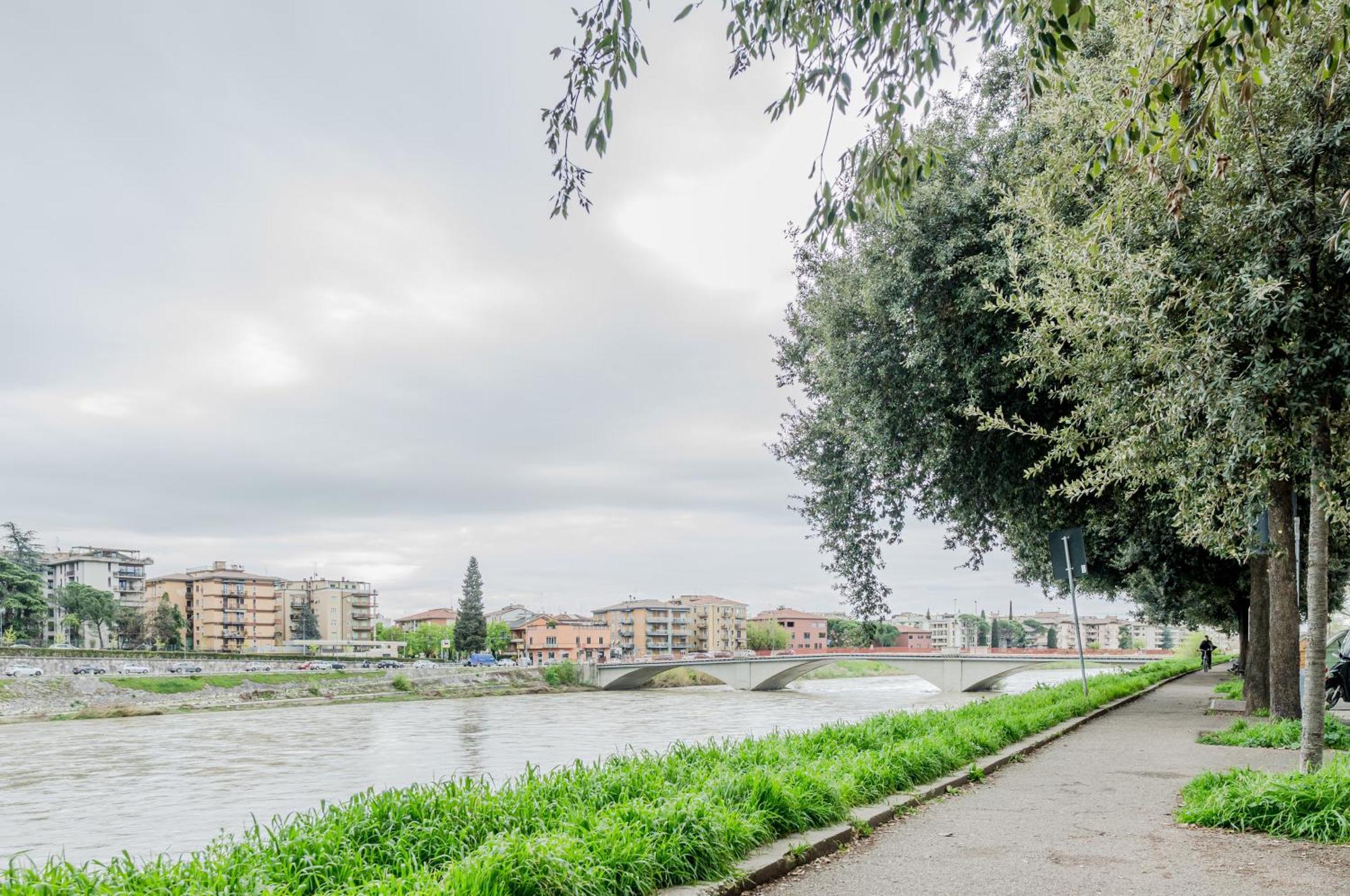 Lungo Adige Bright Near Borgo Trento Hospital! Appartamento Verona