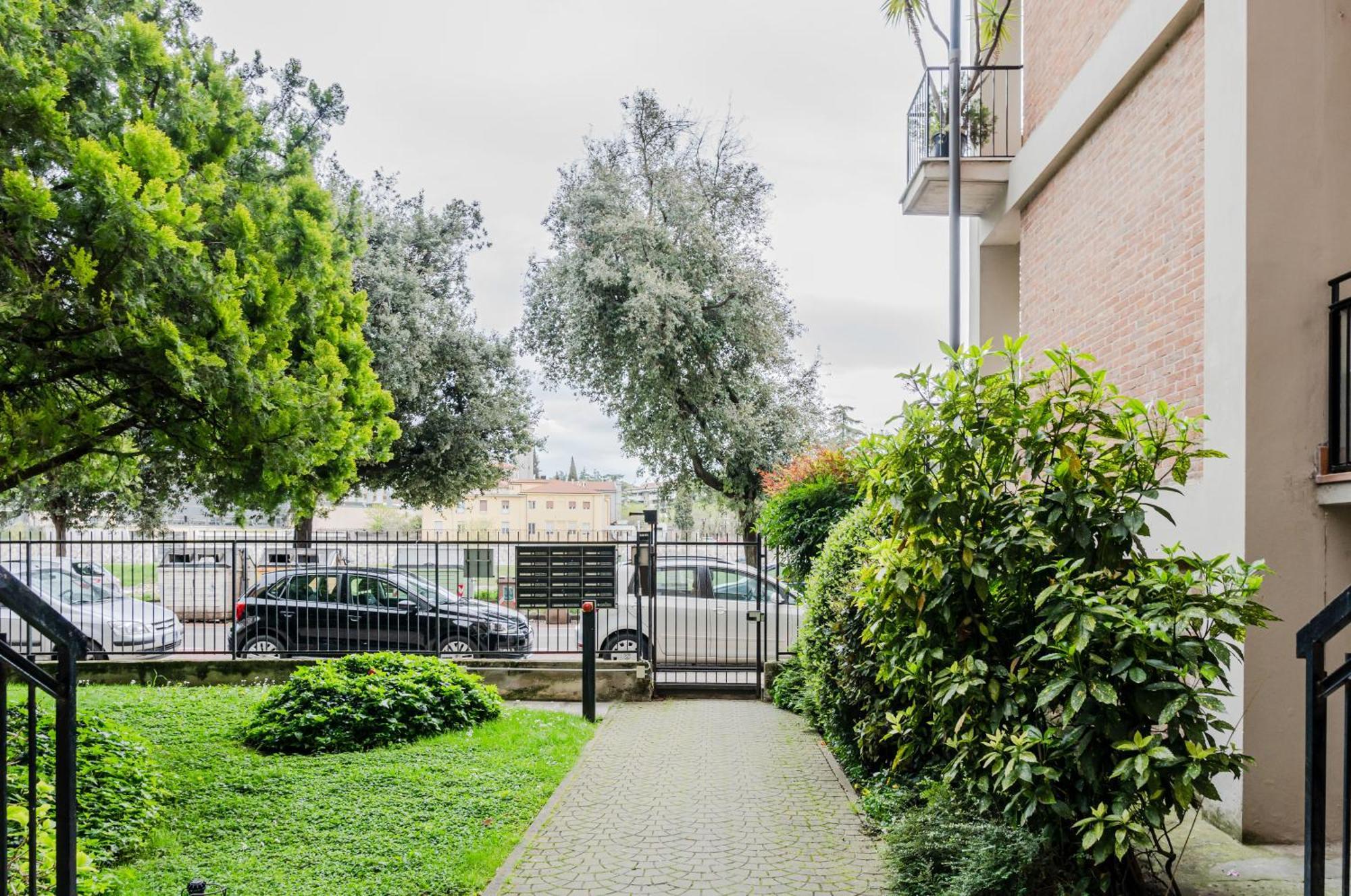 Appartamento Lungo Adige Bright Near Borgo Trento Hospital! Verona